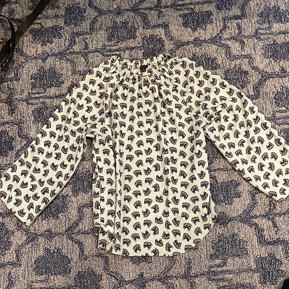 Ann Taylor fluted sleeve blouse Medium
